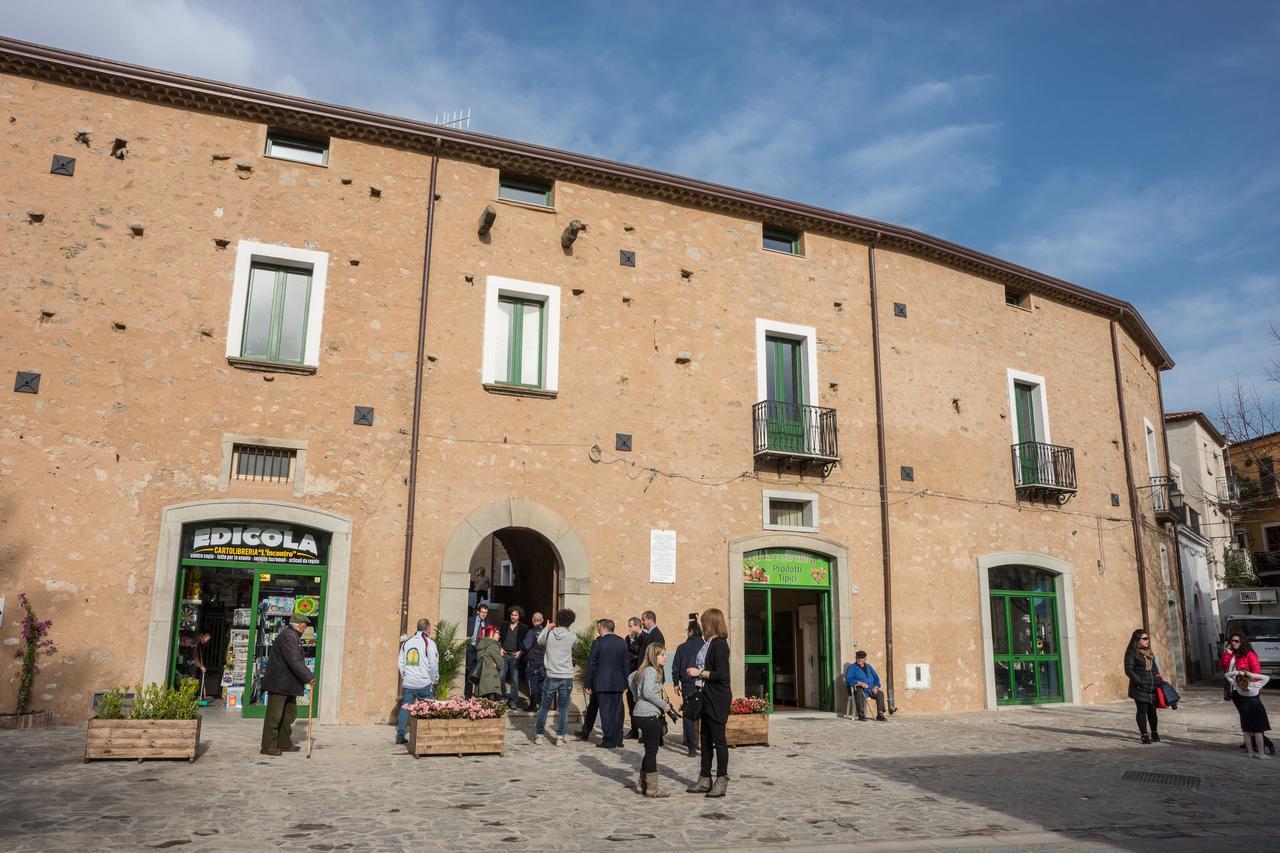 Residenza Palazzo Di Lorenzo Ceraso Zewnętrze zdjęcie